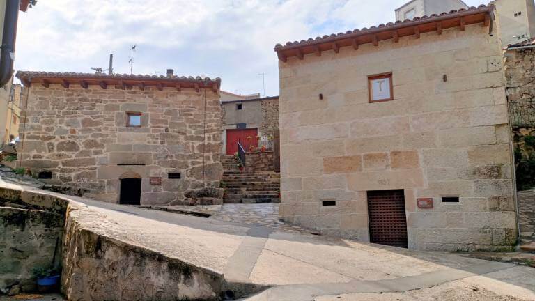 Bodegas Pascual-Fernandez-Frontera Natural. Fermoselle. Zamora
