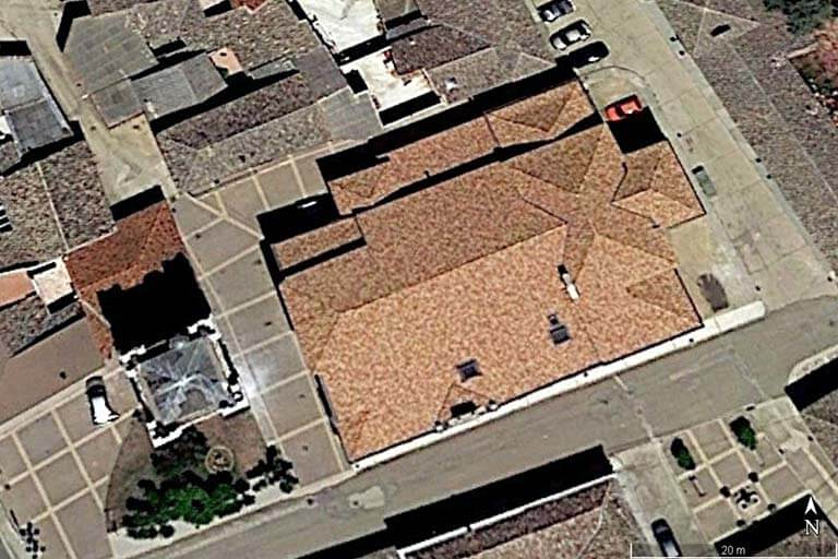 Iglesia de Santa Maria de Fuentes de Nava, Palencia (Google earth 2023-02-10)
