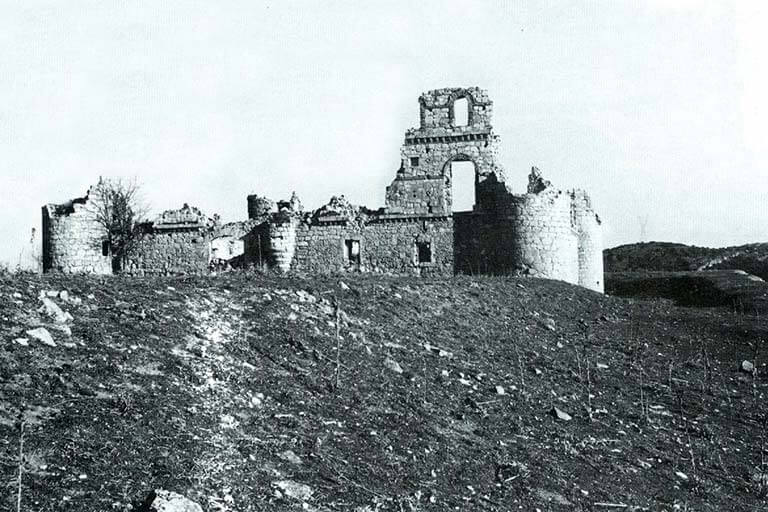 Castillo El Castillejo, Saelices, Cuenca (foto-Cooper fig 796, v III, año1966)