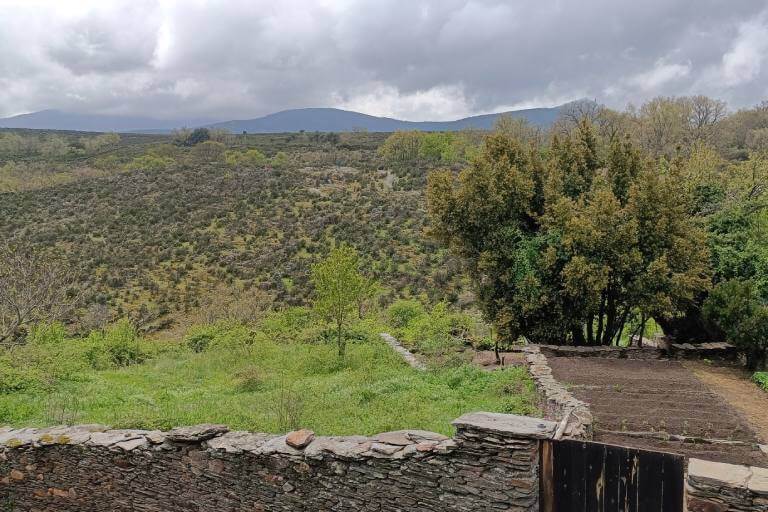 Pueblos de arquitectura negra de Guadalajara