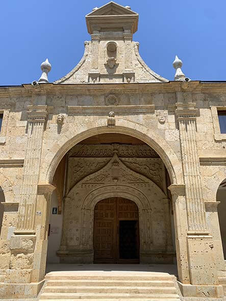 Iglesia de Santa Maria de Fuentes de Nava, Palencia