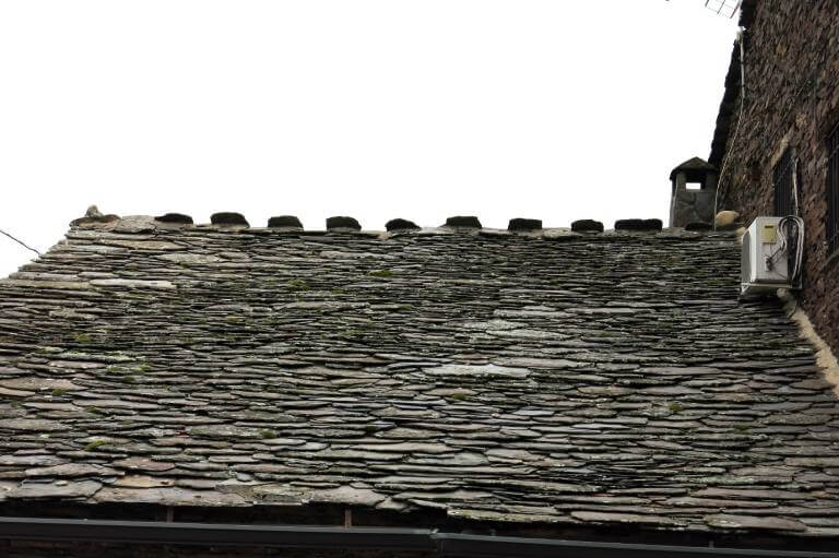 Pueblos de arquitectura negra de Guadalajara