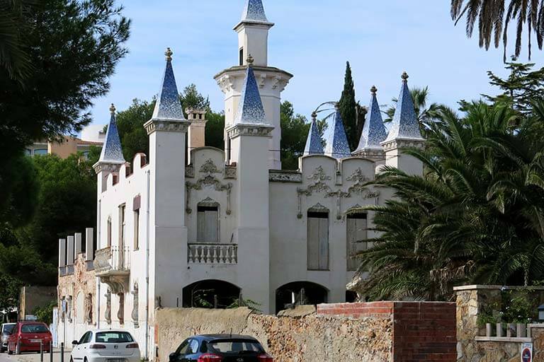 Casa Estrada - Xalet de les Punxes, Platja de Sant Pol. Girona