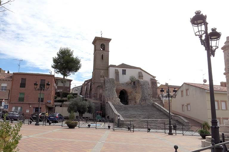 Puerta Califal y Iglesia de Santa María de los Alcázares de Maqueda, Toledo