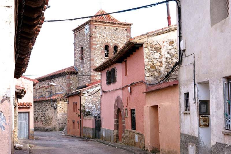 Valdecuenca-Iglesia-de-san-Nicolas.jpg